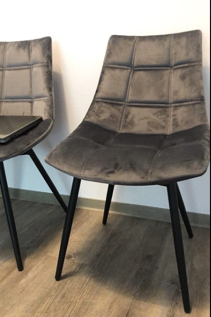 Βελούδινες Καρέκλες Τραπεζαρίας