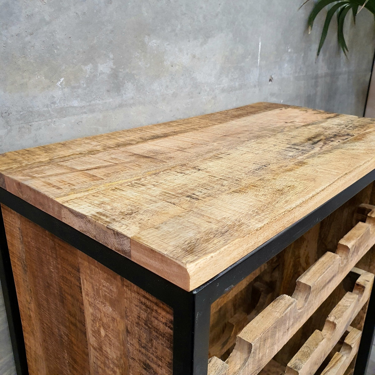 Ραφιέρα Κάβα Βιομηχανικό