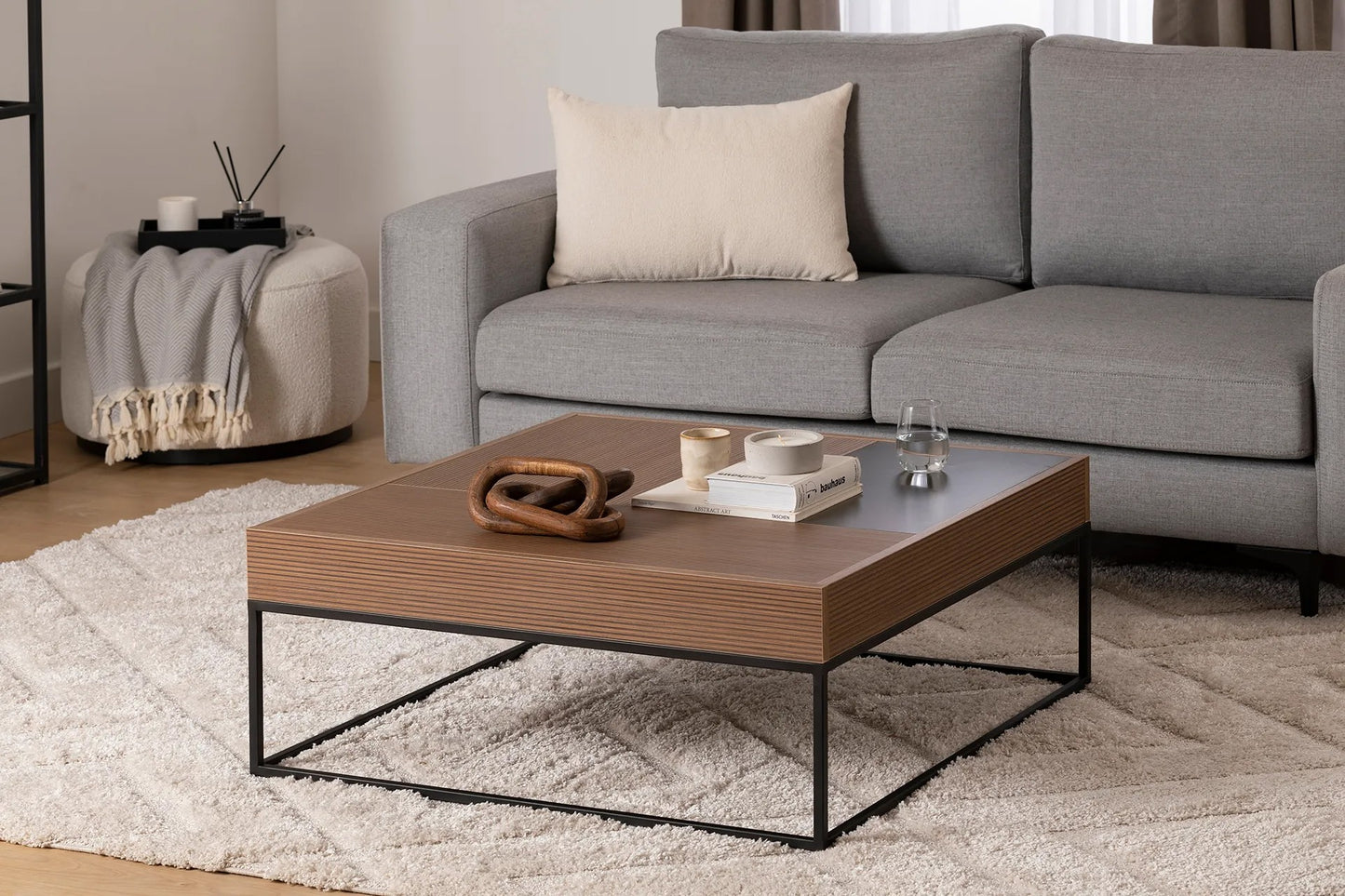 Τραπεζάκι Σαλονιού Τετράγωνο 90x90x37 εκ Μοντέρνο Χρώμα Καρυδιά 141HWR1147