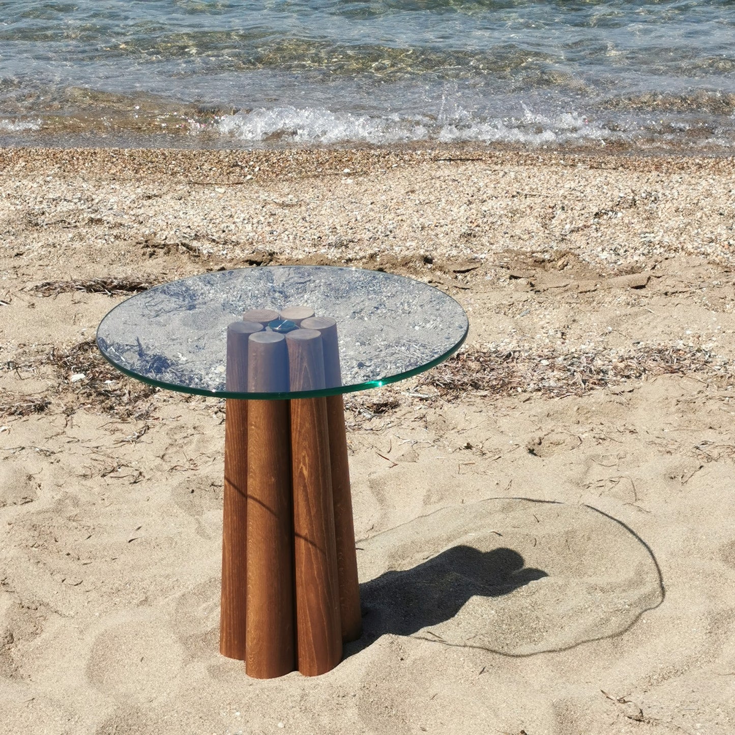 Τραπεζάκι Σαλονιού Καρυδί - Διάφανο 50 x 50 x 50 εκ GR552NOS2396