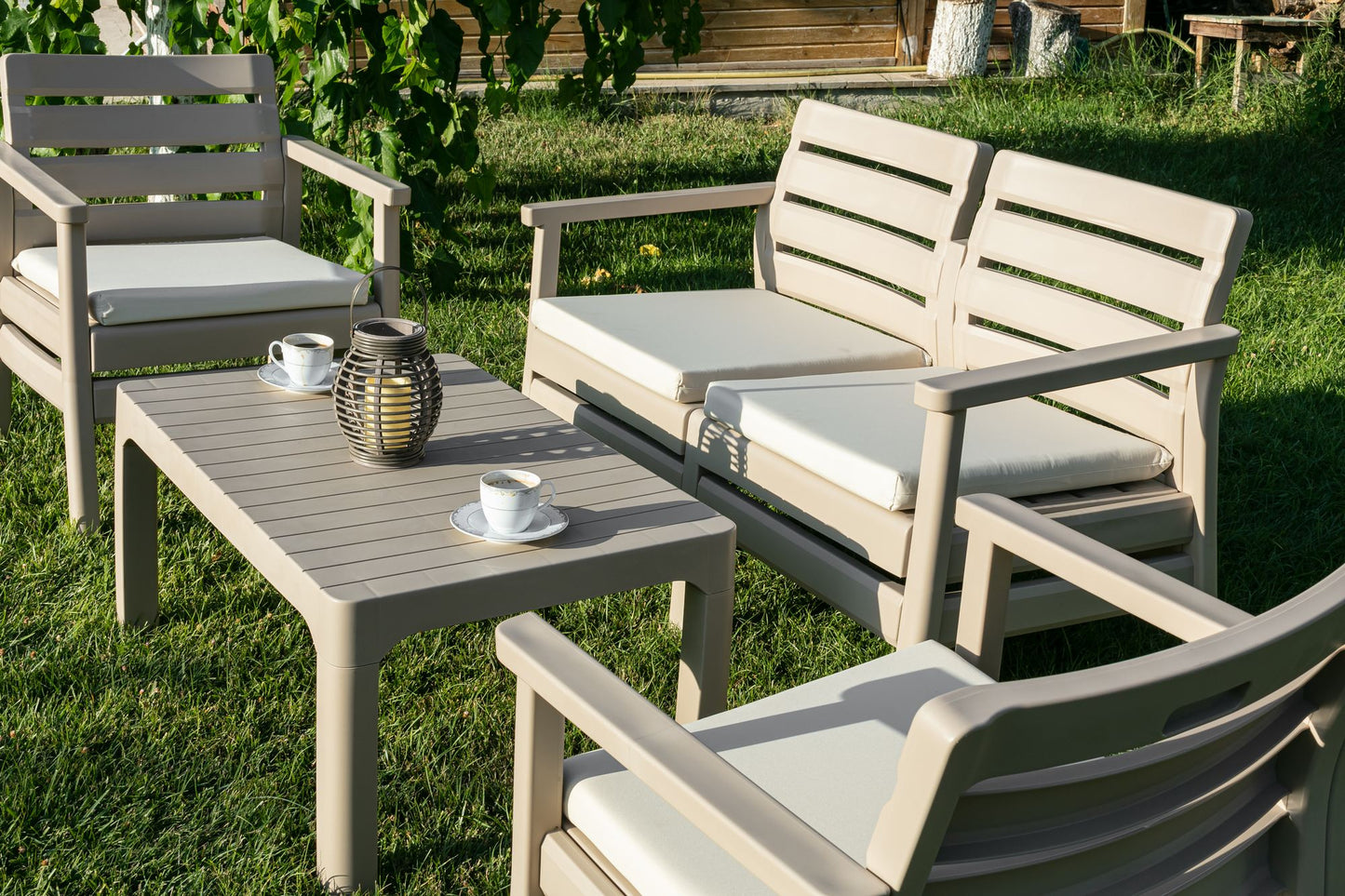 Σαλόνι Κήπου Μπεζ με Μαξιλάρια Καθιστικό Μπαλκονιού σετ 4 τεμ Καναπές Διθέσιος Πολυθρόνες Τραπεζάκι 567OKK1302