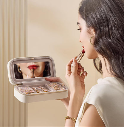 Κουτί Κοσμημάτων Ταξιδιού Νεσέρ Θήκη Κοσμημάτων με Καθρέφτη 10,5 x 20,5 x 6 εκ με φερμουάρ ιδέα για δώρο Εκρού Μπουντουάρ JB-C180W01