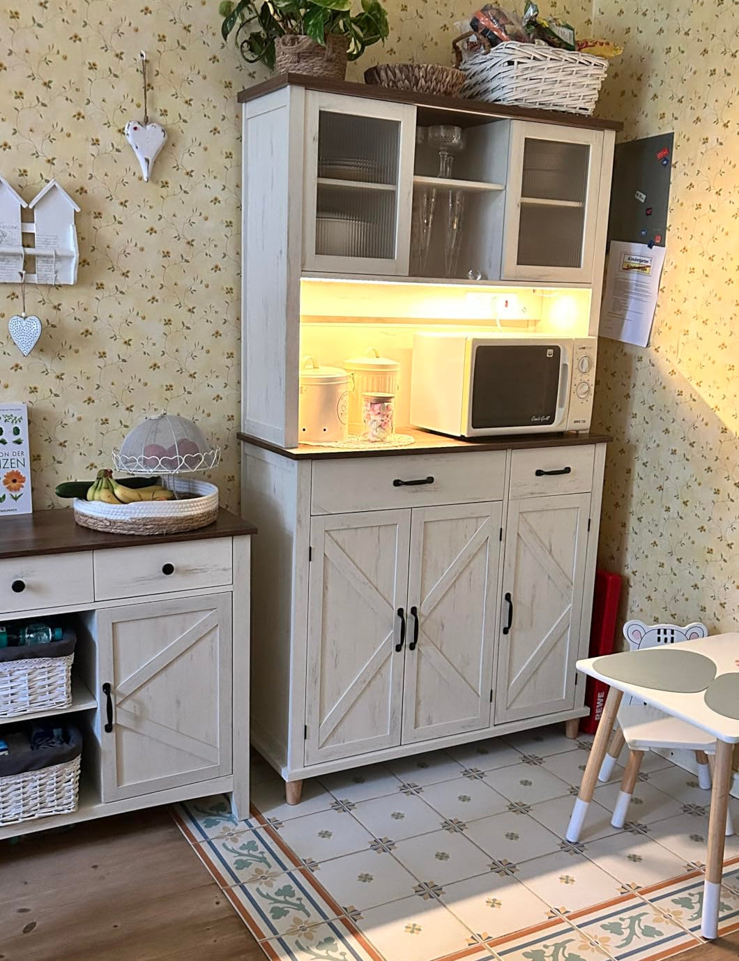 Μπουφές με φωτισμό Ντουλάπι Βοηθητικό Ράφι Κουζίνας με Συρόμενες πόρτες και συρτάρια 39,5 x 106,5 x 180,6 εκ Παλαιωμένο Λευκό BB-K391W02