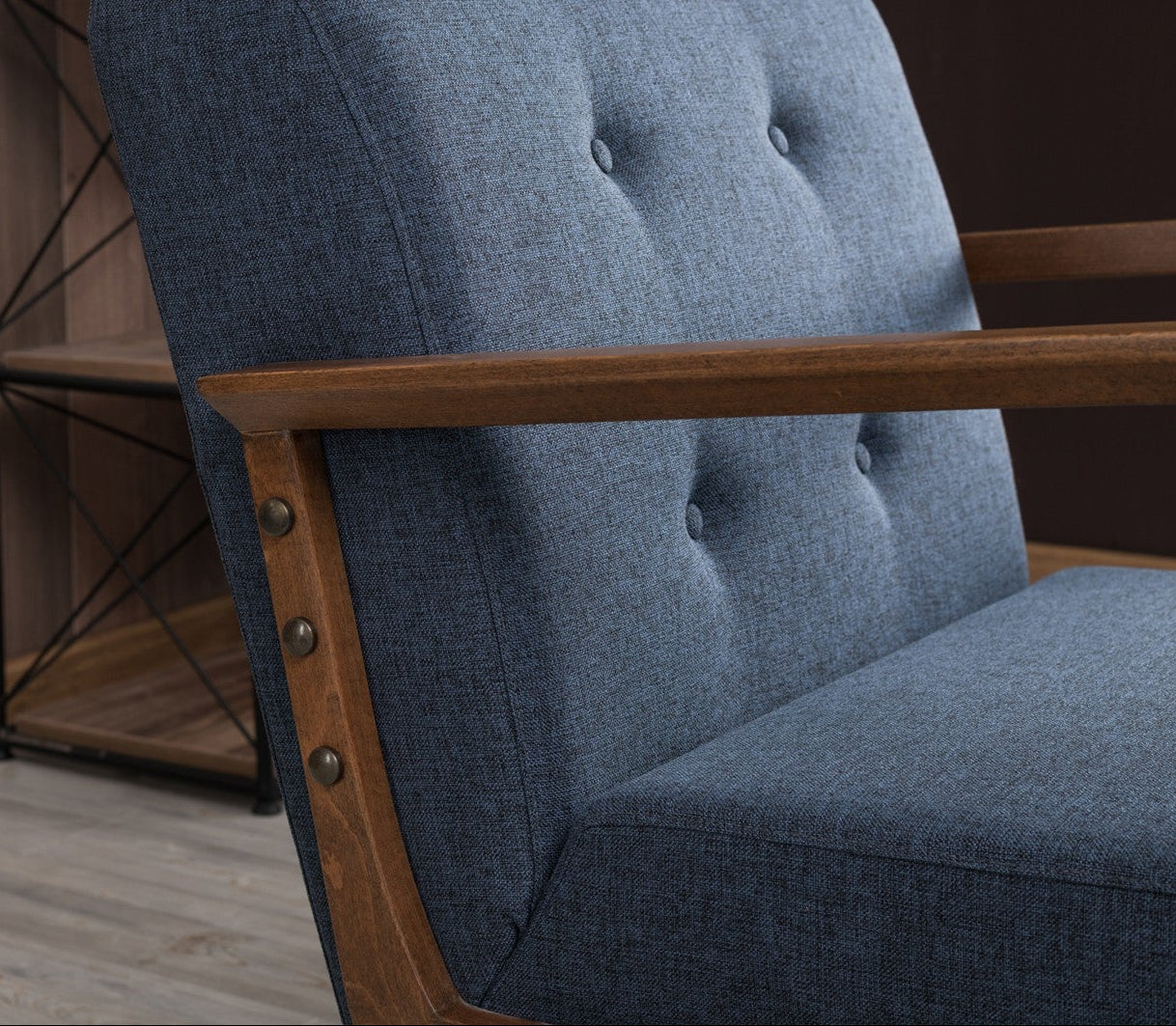 Ρουστίκ Πολυθρόνα Υφασμάτινη Σκελετός Μασίφ Ξύλο Καρυδιά Καθαριζόμενο ύφασμα σε 6 Χρωματισμούς 825BLC2319