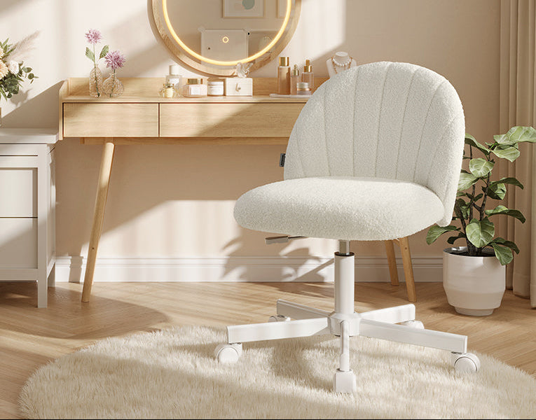 Καρέκλα Γραφείου Κρεμ Μπουκλέ