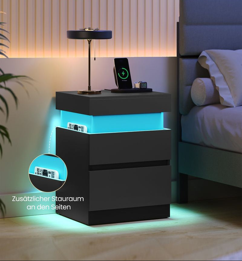 Κομοδίνο με Σταθμό Φόρτισης Σετ 2 τεμαχίων Λευκό και Μαύρο Φωτισμός LED Βοηθητικό Τραπεζάκι Μοντέρνο με Συρτάρια, 2 Πρίζες AC και Θύρες USB LET-829WB01