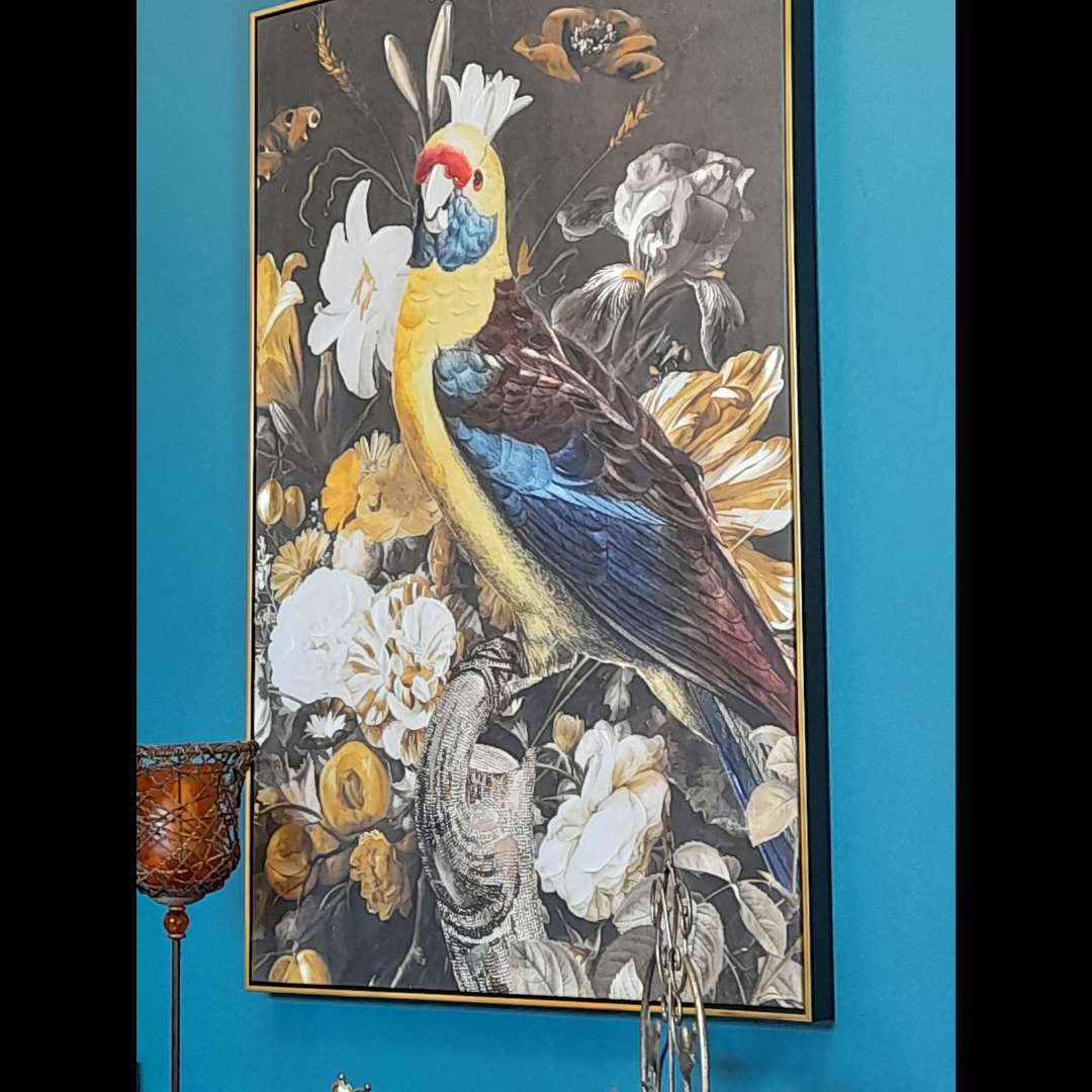 OIL PAINTING ON PRINTED CANVAS WITH PARROT 82X122 CM WITH GOLD FRAME 80786
