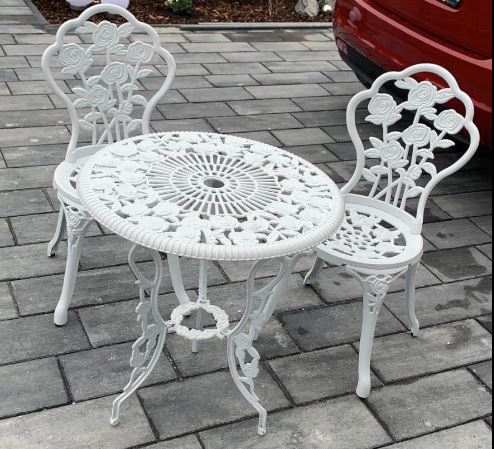Garden Furniture Set Cafe Bistro Aluminum Table and Chairs 142165